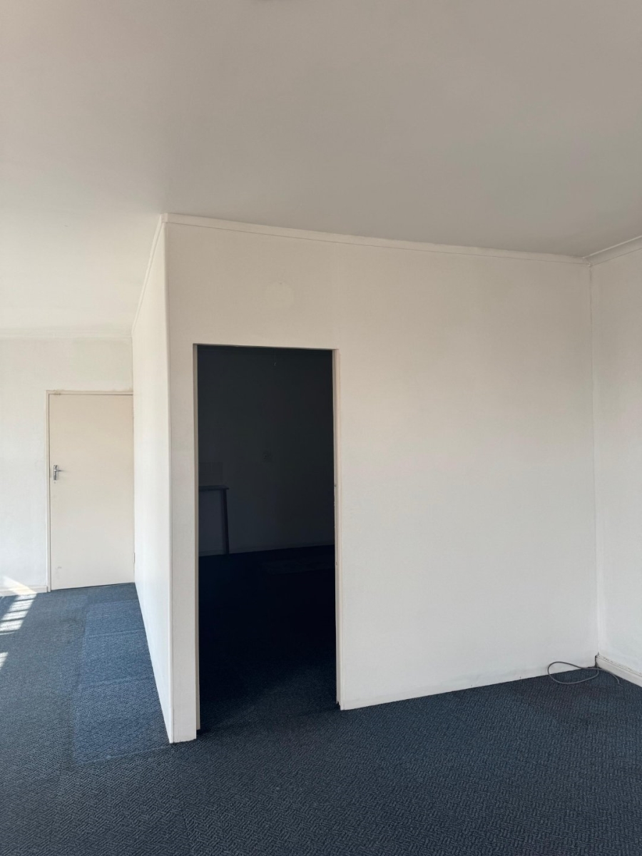 To Let commercial Property for Rent in Hillcrest Heights Western Cape